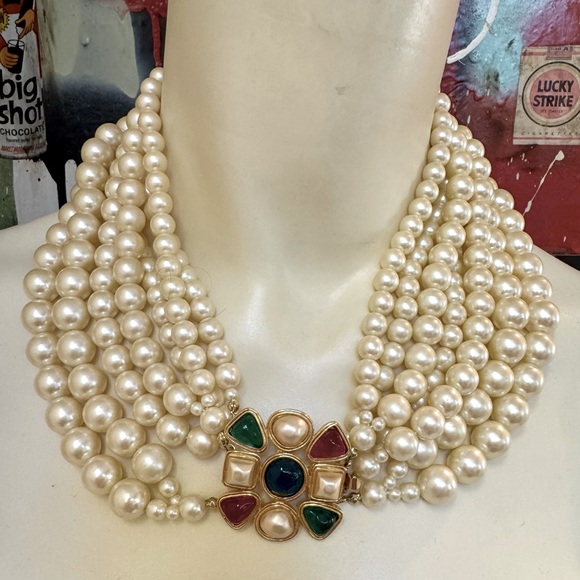 Carolee vintage 80’s 7 strand Pearl Multicolor Gem Station chunky necklace